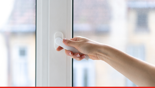 Conseils pratiques pour le nettoyage d’une fenêtre PVC
