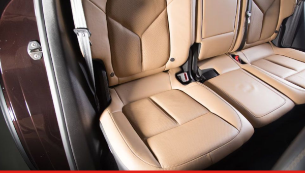 Comment nettoyer vos sièges de voiture sans effort avec ces astuces pratiques