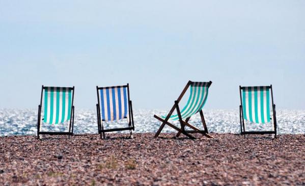 Liste de départ en vacances : 10 astuces pour l'entretien de la maison