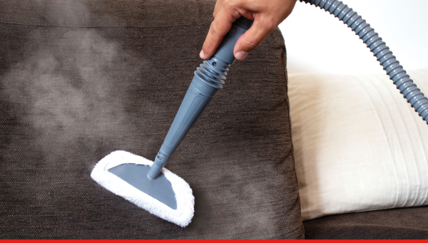 Nettoyez votre canapé en tissu en toute simplicité