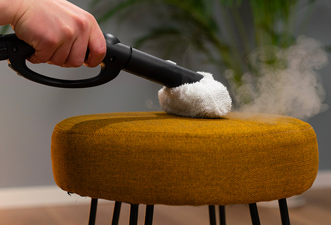 Polti : désinfection à la vapeur d'un siège